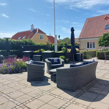 Toftegården - *